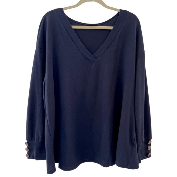 Women’s Plus Size Navy Blue V-Neck Button Long Sleeve Top - Picture 2 of 8
